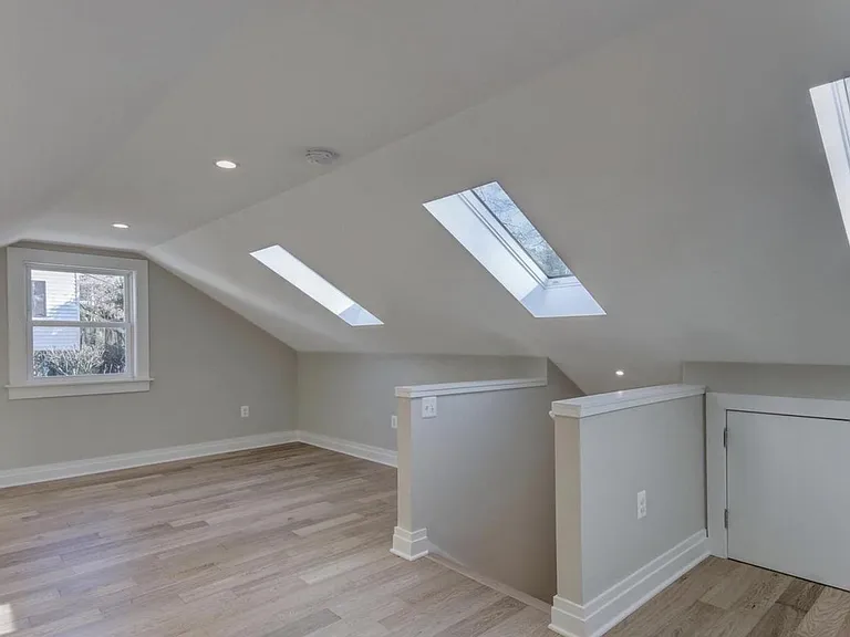 1435 Jackson St NE — Photo 15