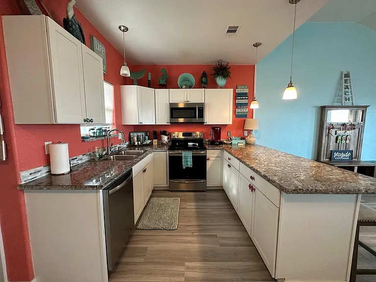 124 Howard Ave #D — Photo 21