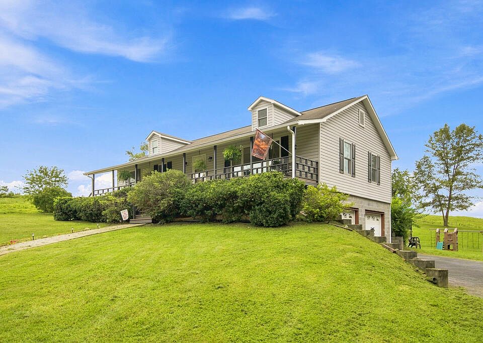 1st image of 206 Locust Hill Rd