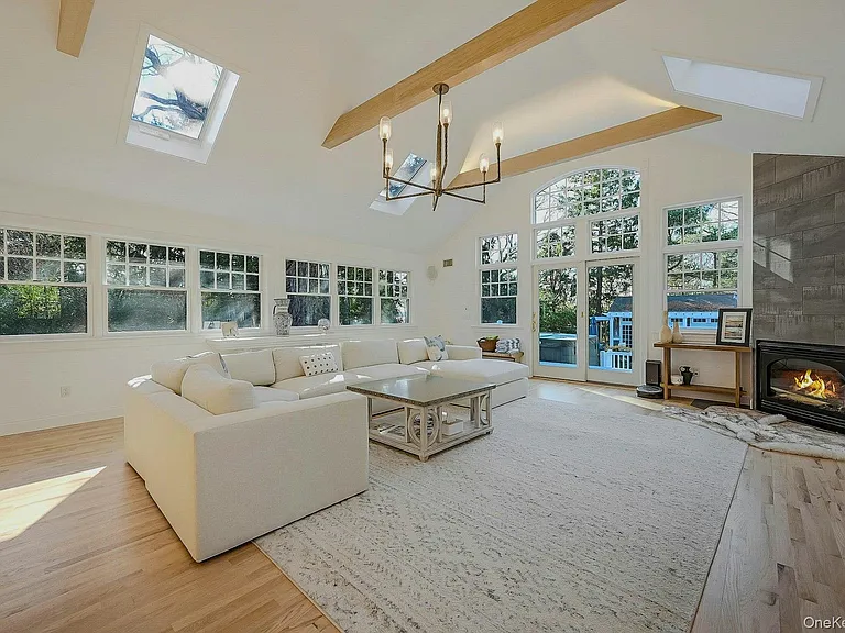 5270 Nassau Point Rd — Photo 7