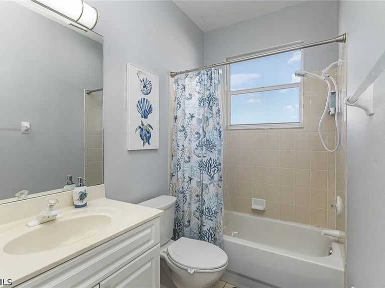 532 W Archer Pkwy — Photo 15