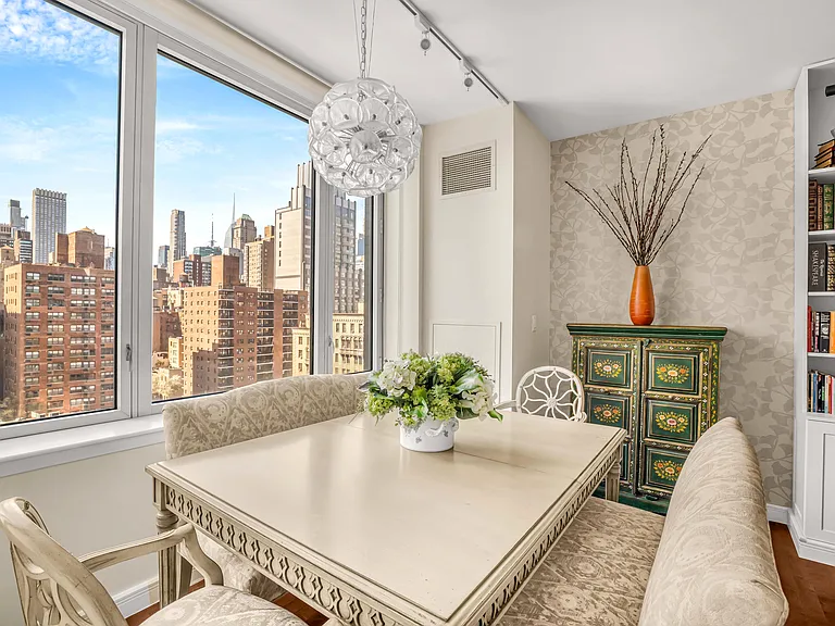 225 E 34th St #12C — Photo 3