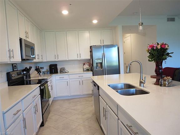 3rd image of 6046 National BLVD #412