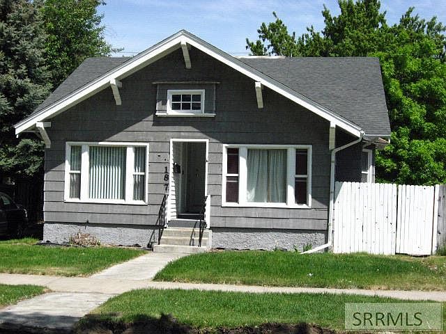 1st image of 187 6th St