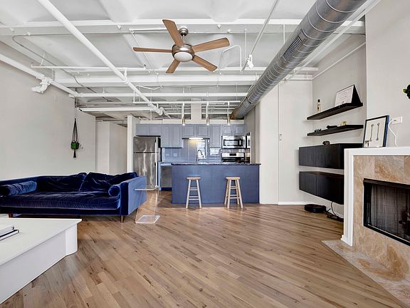5th image of 500 S Clinton St APT 642