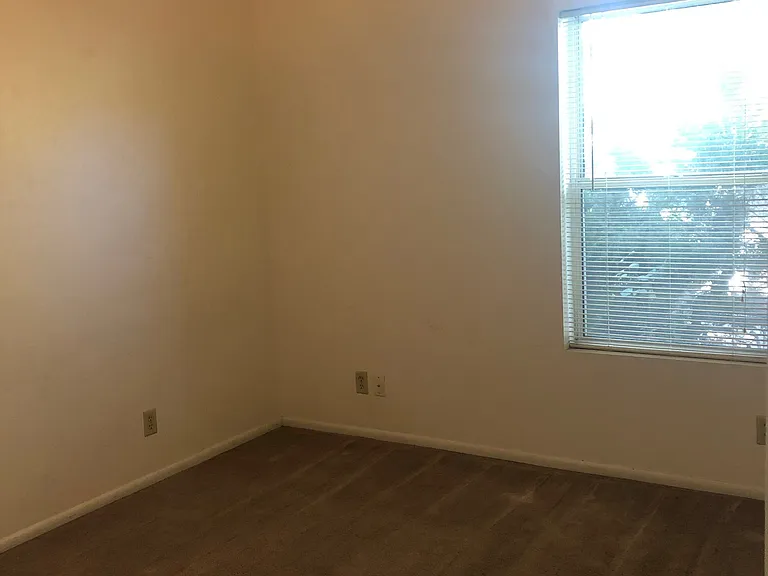 2908 N Ellen St #2 — Photo 3