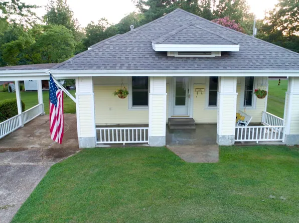 161 S 10th Ave, Piggott, AR 72454