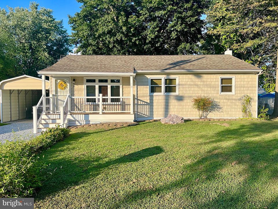 1st image of 32 Brandriff Ave