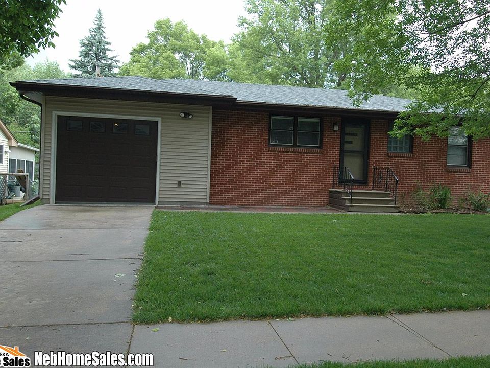 1st image of 6946 Lynn St