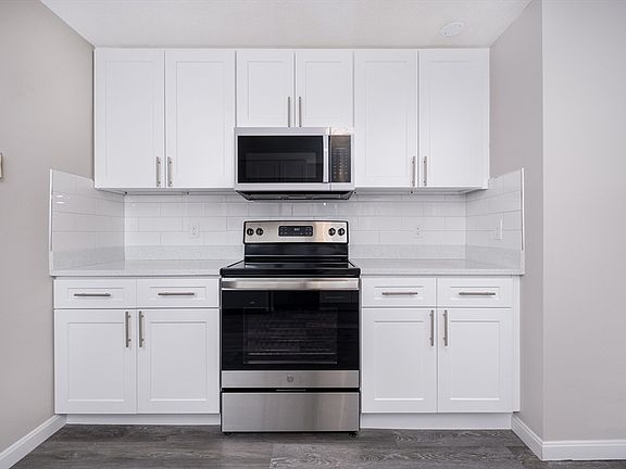 3rd image of 441-445 Ferry St