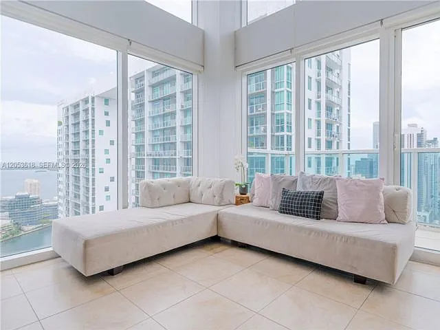 2 bed, 2.0 bath, $4,550 — Photo 2