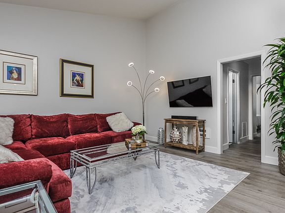 4th image of 902 Camino Real Unit 203