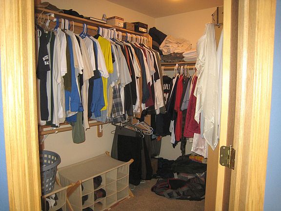 walk in closet