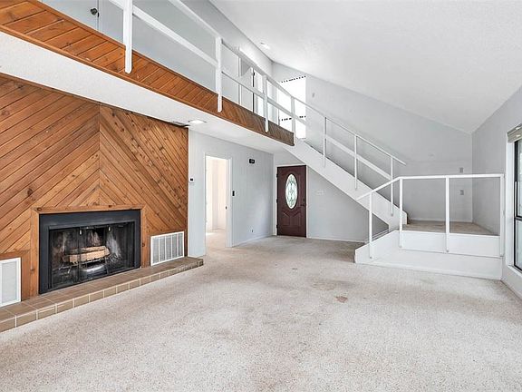 2nd image of 180 Santa Maria Cir