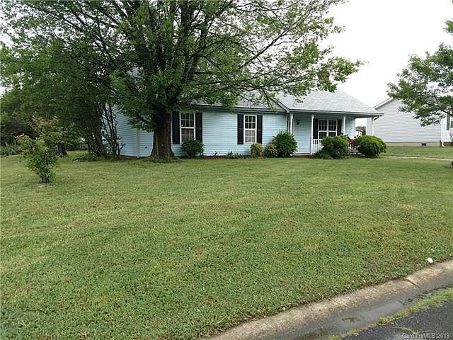 1st image of 1901 Hedgelawn Dr