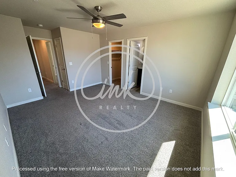 608 Crossing Cir — Photo 14