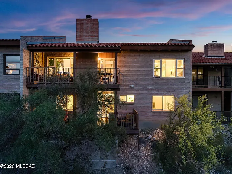 1931 E Campbell Ter — Photo 3