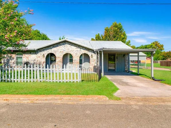 602 Hall St, Clarksville, TX 75426