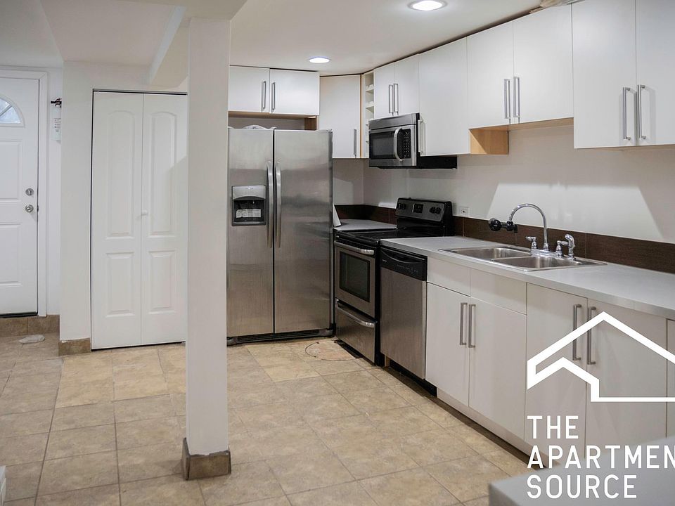 1st image of 843 N Francisco Ave #G1