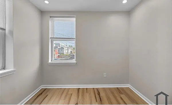 2040 E Fayette St — Photo 14