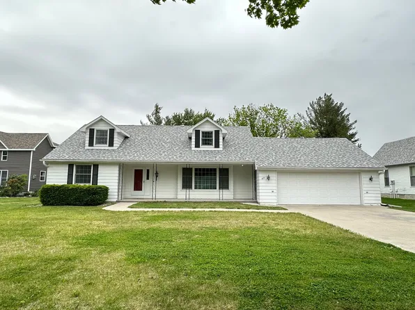 925 W Jefferson St, Winterset, IA 50273