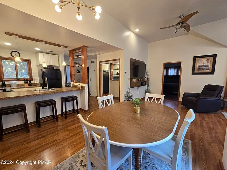 352 Hollow Rd #11 — Photo 3