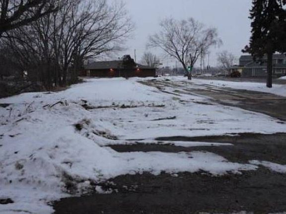 former hobnobbin rest.