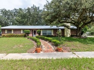647 Belleview Dr, Lake Wales, FL 33853