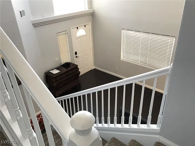 5423 Dancing Bear Dr — Photo 4