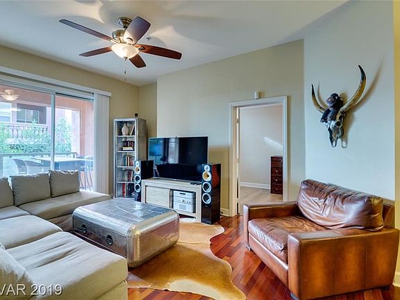 5th image of 59 E Agate Ave Unit 305