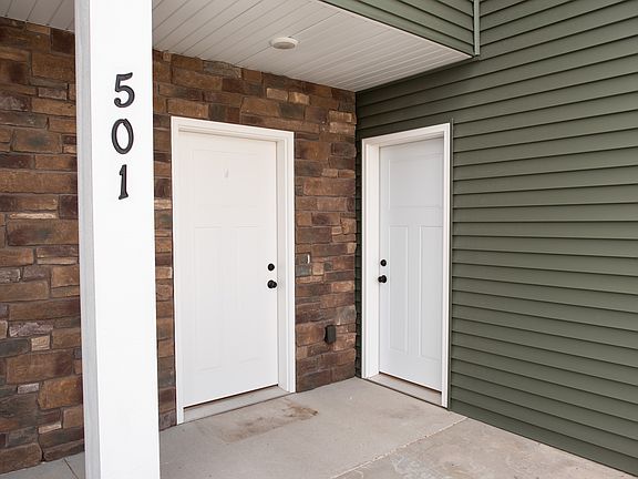 2nd image of 429 W Veterans St #4