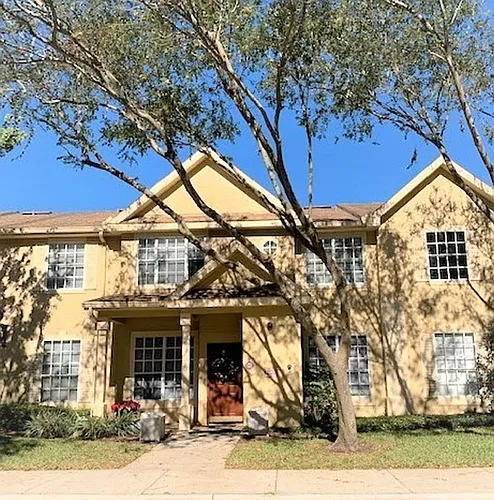 823 Grand Regency Point Photo 1