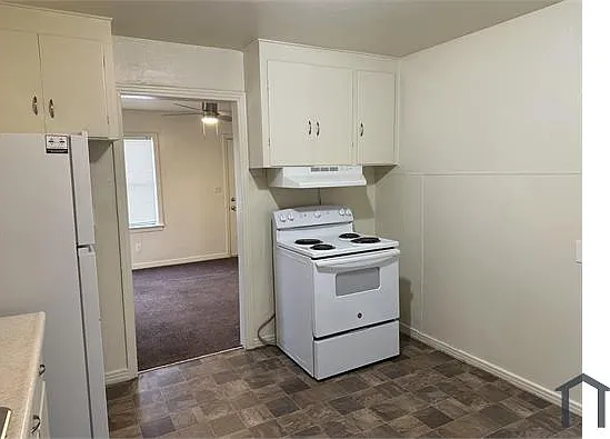3701 S Villa Ave — Photo 6