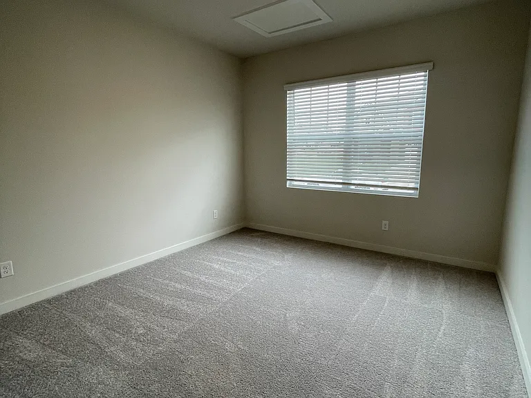 2458 Williams Ridge Dr — Photo 8