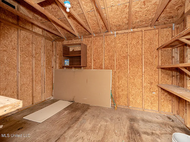 2840 Gardendale Ave — Photo 8