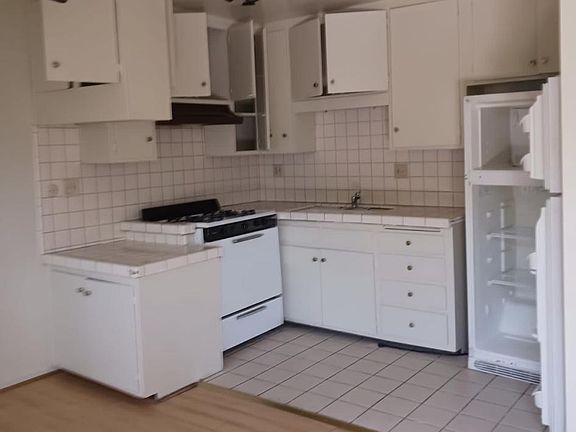4th image of 304 Loma Vista St #3