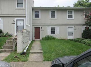 5727 Bramblegate Rd #E, Greensboro, NC 27409