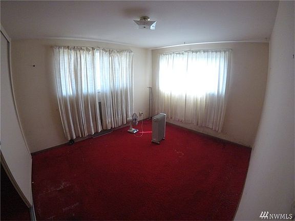 5th image of 285 Sand Dune Ave NW