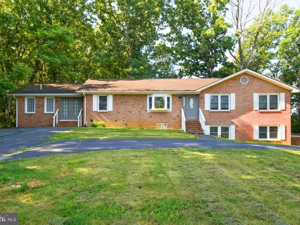 16998 E Summit Ave, Elkton, VA 22827