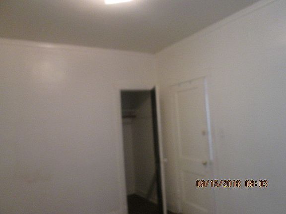 4th image of 10142 S Vernon Ave #1