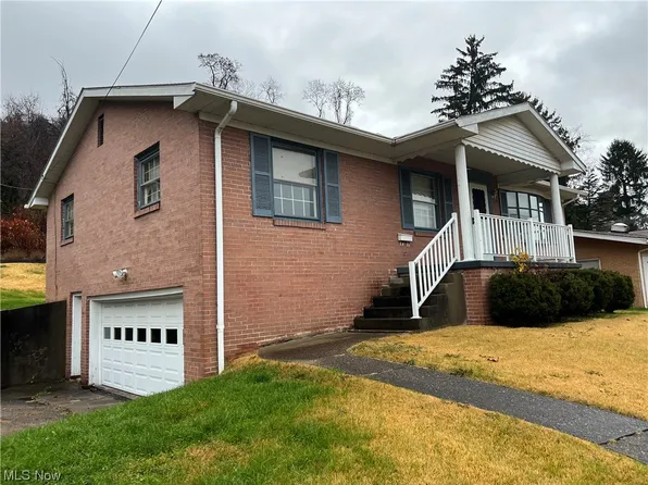 419 Elm St, Martins Ferry, OH 43935