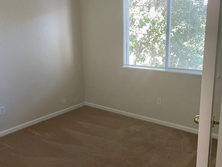 1779 Brooklyn Dr — Photo 6