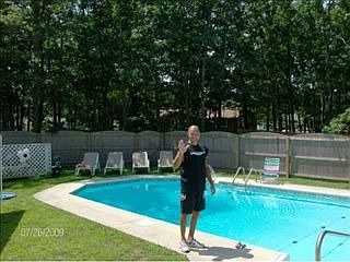 3rd image of 6 Carteret Ct