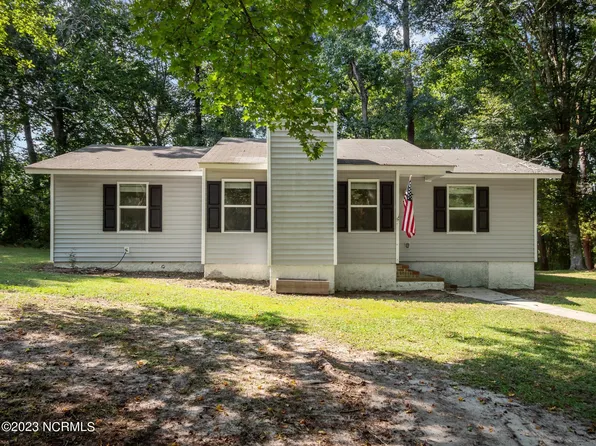 207 Winter Place, Jacksonville, NC 28540