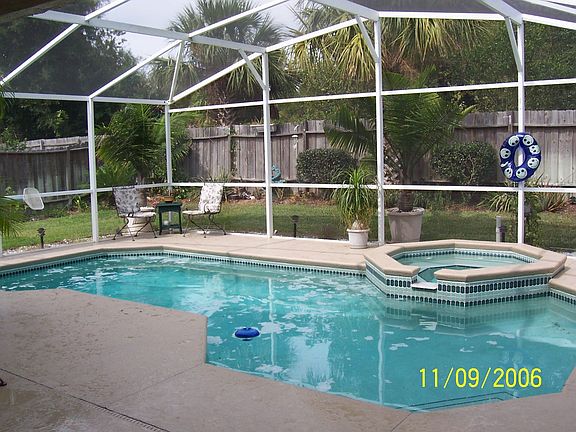 Heated Pool 
