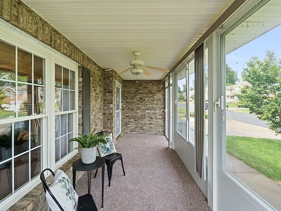 3rd image of 2493 Hattington Dr