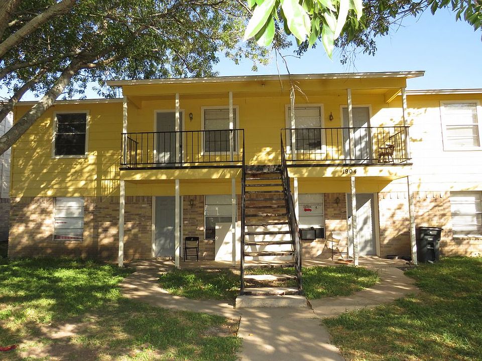 1st image of 1904 Cedarhill Dr #D
