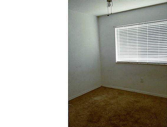 4th image of 625 NW 17th Ave