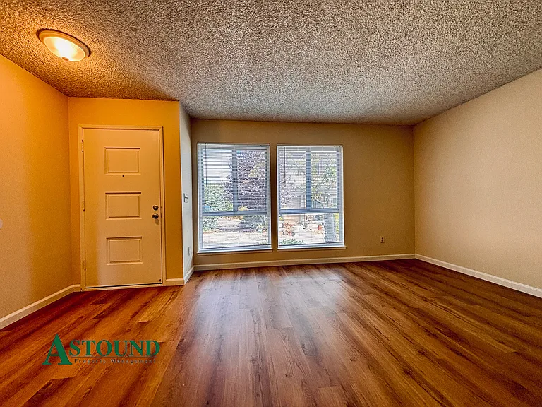 1206 Marionola Way #1 — Photo 4
