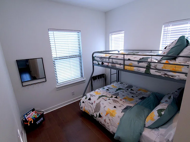 211 Utah St — Photo 19